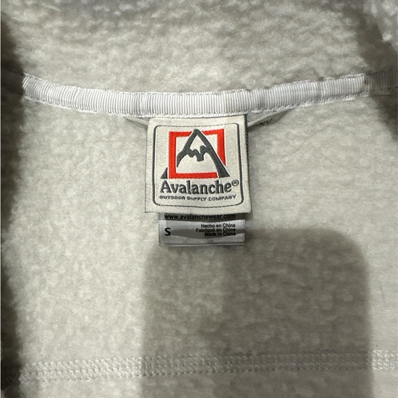 AVALANCHE Zip Up - Picture 2 of 2